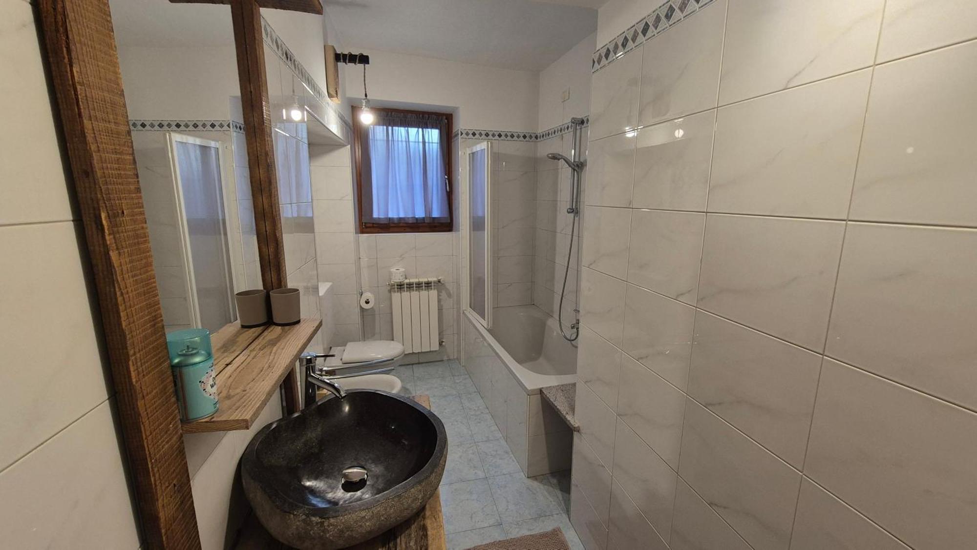 Typical Apartment In Valtellina Sondrio Exterior photo