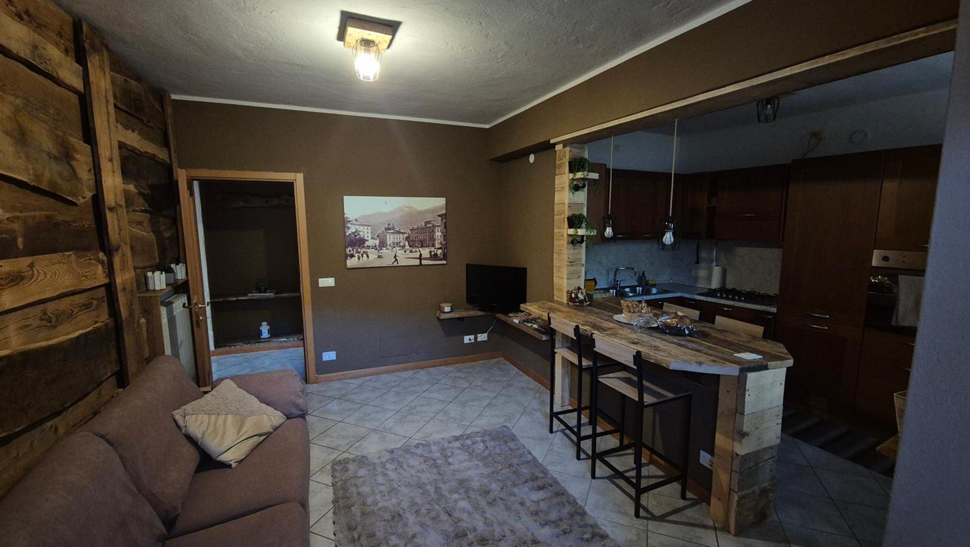 Typical Apartment In Valtellina Sondrio Exterior photo